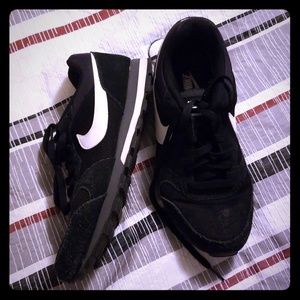 Nike shoes